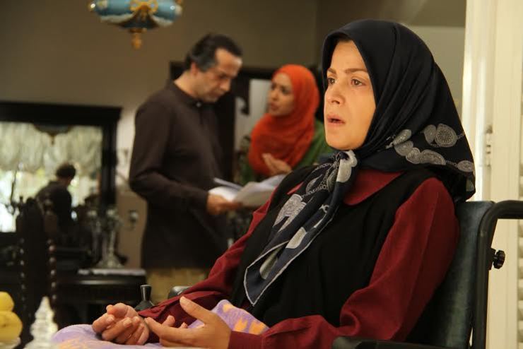 ویدیویی که این روز‌ها از سوی یکی از خوره‌های فیلم ساخته و در صفحه اینستاگرامش منتشر شده است، حالا دست به دست در فضای مجازی می‌چرخد. تیتر این ویدیوی چند دقیقه‌ای «تقاص گناه با معلولیت» است و هدفش مقایسه و بررسی آنچه در سینما و تلویزیون ایران و جهان از معلولان به مخاطب نمایش می‌دهد.