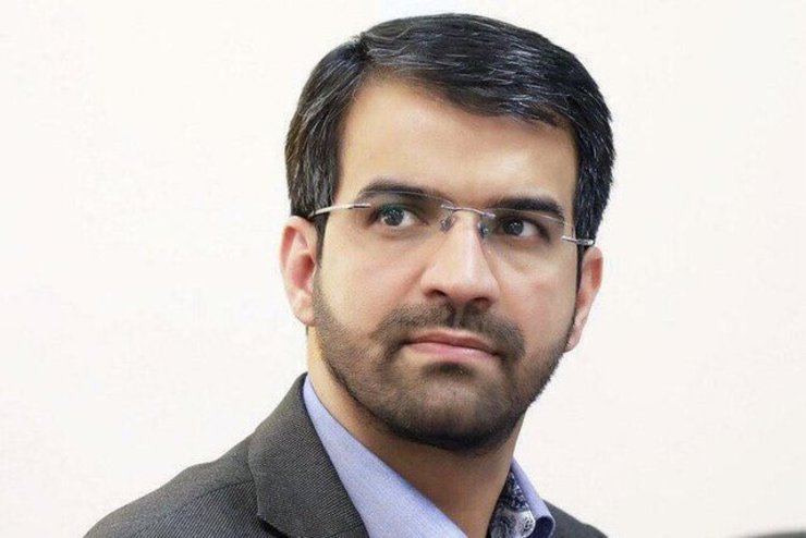 مدیرعامل باشگاه پرسپولیس تصمیم دارد با توجه به آغاز به کار وزیر جدید ورزش و جوانان از سمت خود کناره‌گیری کند.