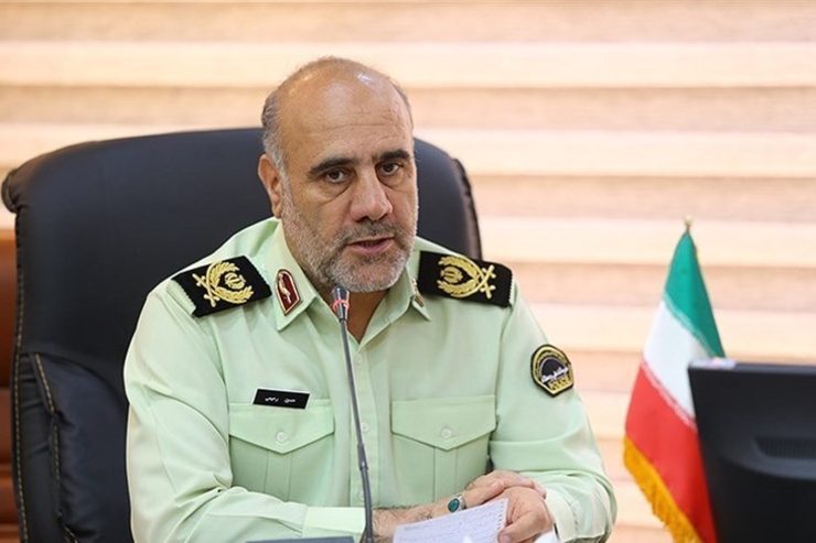 فرمانده انتظامی تهران بزرگ ضمن تأکید بر این که چیزی به نام «بادیگارد شخصی» وجود ندارد، به شدت از بی‌توجهی نسبت به حل مشکل ترافیک در تهران انتقاد کرد.