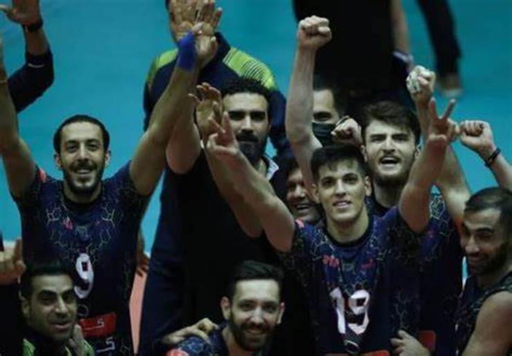تیم والیبال سیرجان راهی تایلند شد تا در رقابت های جام باشگاه های آسیا به میدان رود.