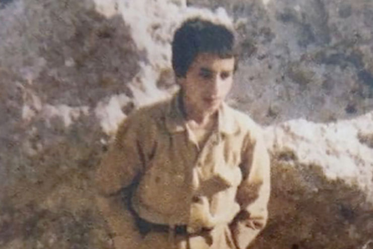 در یک جامعه سالم همه باید ورزش کنند. ورزش‌کردن، کوچک‌و‌بزرگ و زن‌و‌مرد نمی‌شناسد. سلامتی برای همه اقشار جامعه یک ضرورت است. سیدعلی هم اهل ورزش بود.