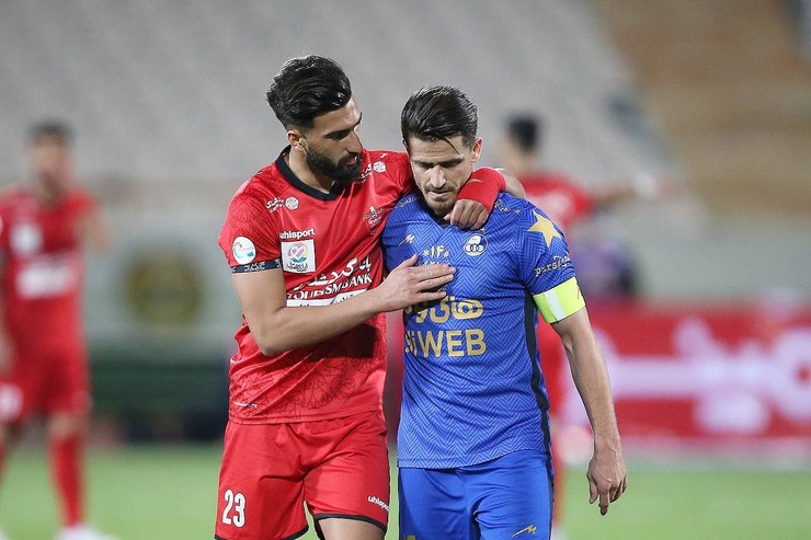 سرمربی پرسپولیس برای سفر به عربستان بازیکنان مصدومش را هم به همراه می‌برد.