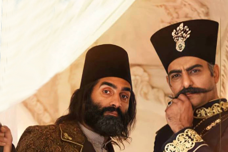 حامد کمیلی و هادی کاظمی به حجم زیاد سانسور در سریال «قبله عالم» و توقف ناگهانیِ آن واکنش نشان دادند.