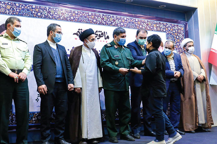 حجت الاسلام حسن منصوریان، رئیس کمیسیون فرهنگی شورای اسلامی شهر مشهد: ما در محرم و صفر با خواسته مردم مؤمن و انقلابی برای تغییر در مدیریت شهری روبه رو شدیم و آن‌ها پای صندوق رأی آمدند و به اشاعه فرهنگ ایثار و شهادت رأی دادند.