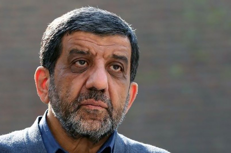 ضرغامی وزیر میراث فرهنگی گفت: به دنبال حفر چاه در مجاورت مقبره کورش نیستیم.