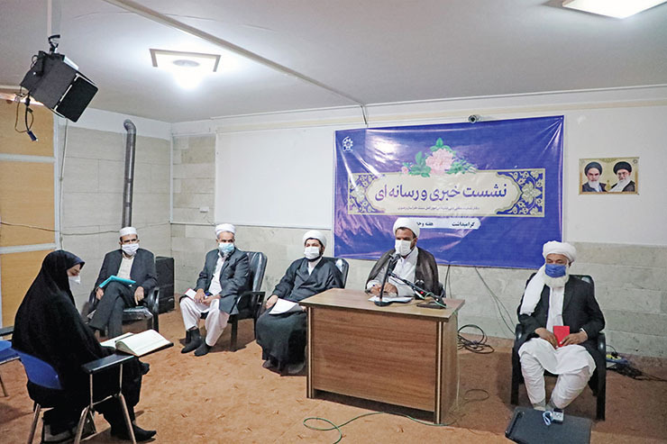 مسئول دفتر نمایندگی، ولی فقیه در امور اهل‌سنت خراسان‌رضوی: رهبر معظم انقلاب، طلایه‌دار موضوع وحدت میان شیعه و سنی هستند.