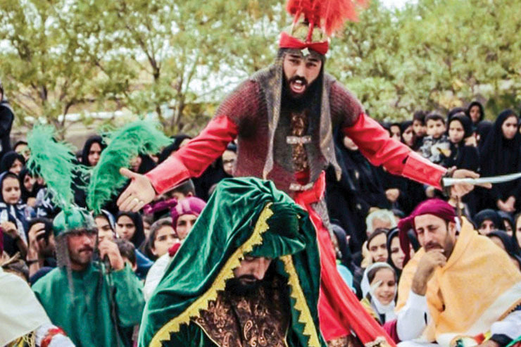 ارثیه خانوادگی پاکزاد‌ها که ساکن محله ۱۷ شهریور هستند، ارزشمند و بدون قیمت است.
