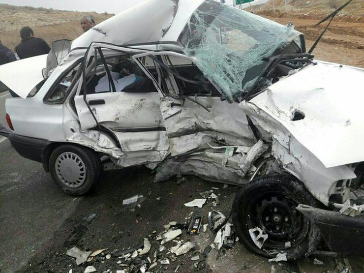 معاون و مسئول امداد و نجات جمعیت هلال احمر مشهد از واژگونی خودروی سواری در پی تصادف دو پراید در اتوبان مشهد به باغچه و مصدومیت ۹ نفر خبر داد.