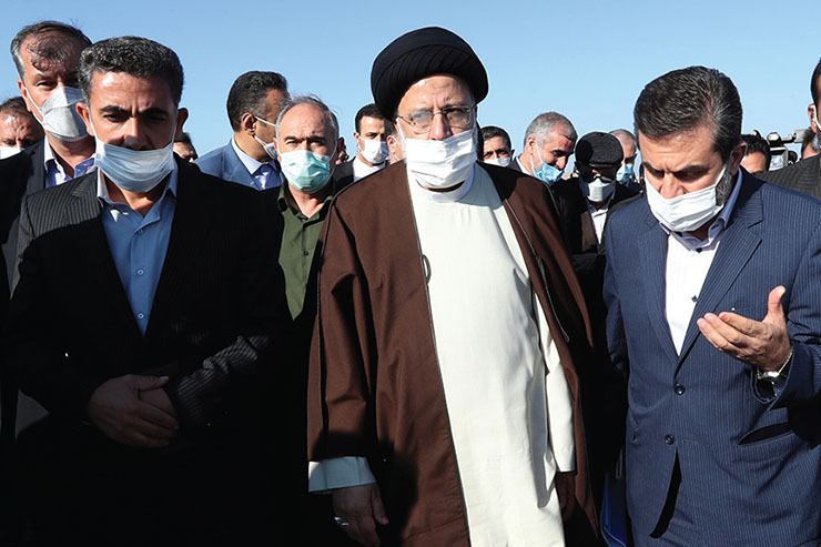 روز گذشته، رئیس جمهور کشورمان، در هشتمین سفر استانی هیئت دولت با همراهی برخی وزرای دولت سیزدهم وارد اردبیل شد. این درحالی است که نتایج نظرسنجی گالوپ درباره عملکرد دولت مردمی نشان از رضایت عمومی دارد.