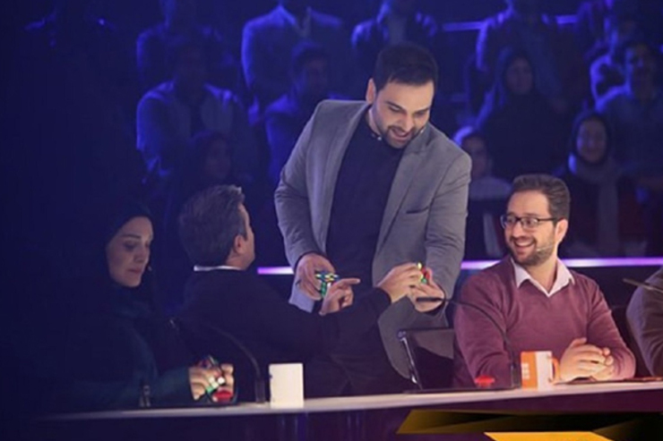 با گذشت هفت ماه از پخش فصل دوم «عصر جدید» وضعیت تولید و پخش فصل تازه این برنامه همچنان نامشخص است.