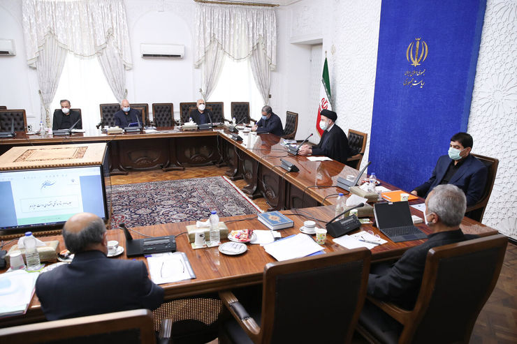 رئیس جمهور گفت: هیچ بن‌بستی در مسیر حل مشکلات کشور وجود ندارد و اجزای دولت باید به گونه‌ای هماهنگ و نظام یافته عمل کنند تا اقدامات، مکمل یکدیگر و در راستای حل مشکلات کشور باشد.