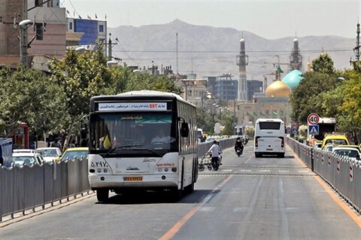 مدیرکل حفاظت محیط زیست خراسان رضوی گفت: در پی افزایش حجم آلاینده‌ها در هوای تنفسی، کیفیت هوای کلانشهر مشهد در روز سیزدهم آبان ماه برای دومین روز پیاپی در وضعیت هشدار و آلوده قرار گرفته است.