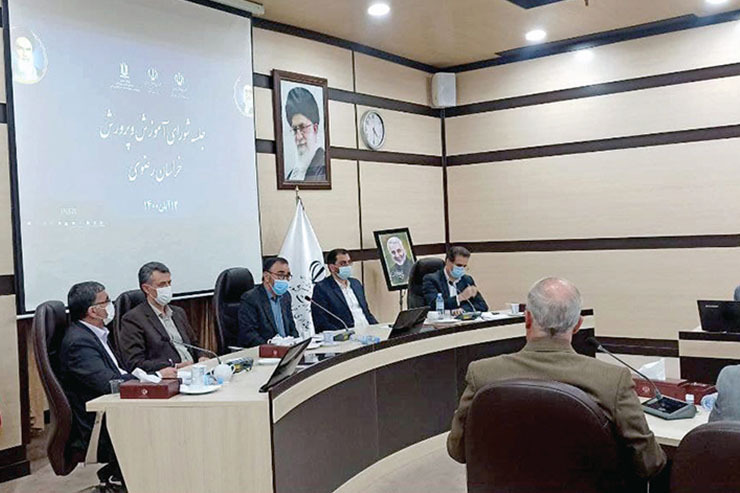 ارجائی، شهردار مشهد در نشست شورای آموزش و پرورش استان: شهرداری این آمادگی را دارد که با توجه به درخواست مدیر مدرسه، اتوبوس و آمبولانس ویژه واکسیناسیون را در صورت همکاری دانشگاه علوم پزشکی مشهد به مدارس اعزام کند.