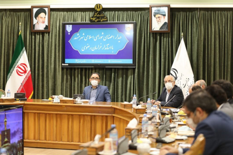 یعقوبعلی نظری در دیدار با اعضای شورای اسلامی شهر مشهد که در محل دفتر استاندار خراسان رضوی برگزار شد، با بیان اینکه شورای شهر باید تجلی وحدت و کار اعتقادی باشد، اظهار کرد: افرادی می توانند منشا اثر باشند که از درون شخصیتی مستحکم باشند.