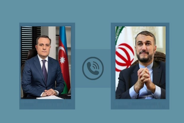 حسین امیرعبداللهیان وزیر امور خارجه کشورمان و جیحون بایرامف وزیر خارجه جمهوری آذربایجان امروز در یک گفت‌وگوی تلفنی در خصوص روابط دوجانبه به بحث و تبادل نظر پرداختند.
