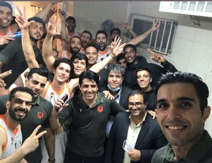 تیم بسکتبال مهرام در برابر مس رفسنجان اولین شکست فصل را تجربه کرد.