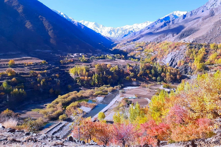 پنجشیر، ولایتی زیبا و کوهستانی در شمال شرق افغانستان است. این ولایت از دره‌هایی متفاوت تشکیل شده است. عکس‌هایی که در این گزارش می‌بینید در شهرستان دره پنجشیر عکاسی شده است.