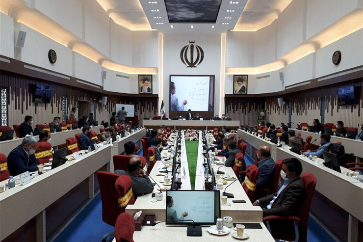 استاندار خراسان رضوی گفت: شورا‌های شهر در استان باید از سلامت قطعی برخوردار باشد تا در پایان دوره افتخار کنیم که سالم بوده ایم و تا جایی که می‌توانسته ایم به مردم خدمت کرده ایم.