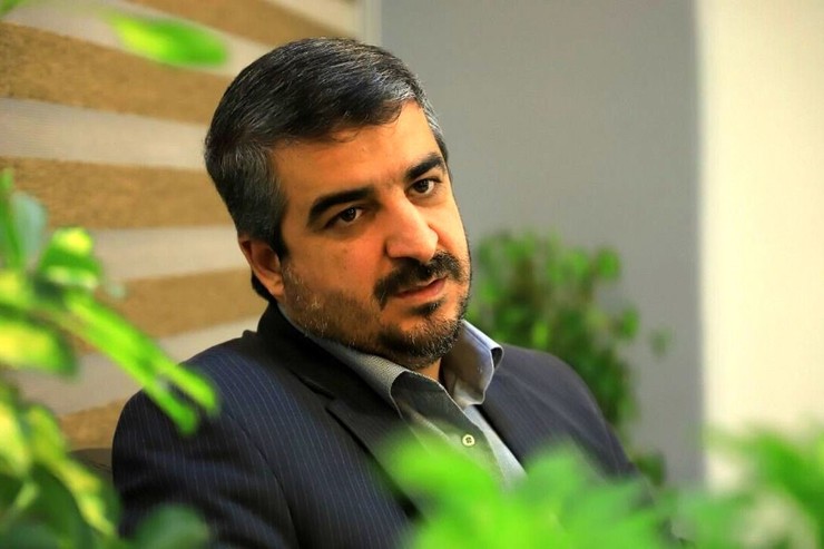 مسعود فیاضی، وزیر پیشنهادی آموزش و پرورش گفت: حقوق و مزایای معلمان باید از طریق رتبه‌بندی، اصلاح و استقرار نظام پرداخت عادلانه و ارتقای حقوق و مزایای آنها دنبال شود.