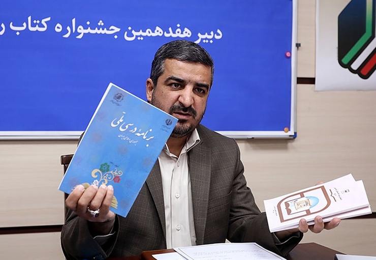 نماینده مجلس شواری اسلامی: مساله ما برای مخالفت با مسعود فیاضی موضوع روابط فامیلی نیست، مخالفت ما به دلیل سوابق آموزش و پرورشی ایشان است.