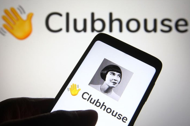 علیرغم محبوبیت بسیار اپلیکیشن clubhouse، ذوق استفاده از این برنامه برای برخی افراد به تدریج از بین می‌رود و مایل به حذف اکانت کلاب هاوس هستند. اما چطور می‌توان حساب کلاب هاوس را برای همیشه پاک کرد؟