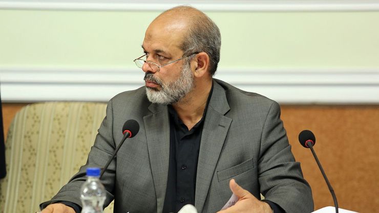 وزیر کشور گفت:انتخاب استانداران نظامی به درخواست مردم، نخبگان و نمایندگان استان‌ها در مجلس شورای اسلامی صورت گرفت.