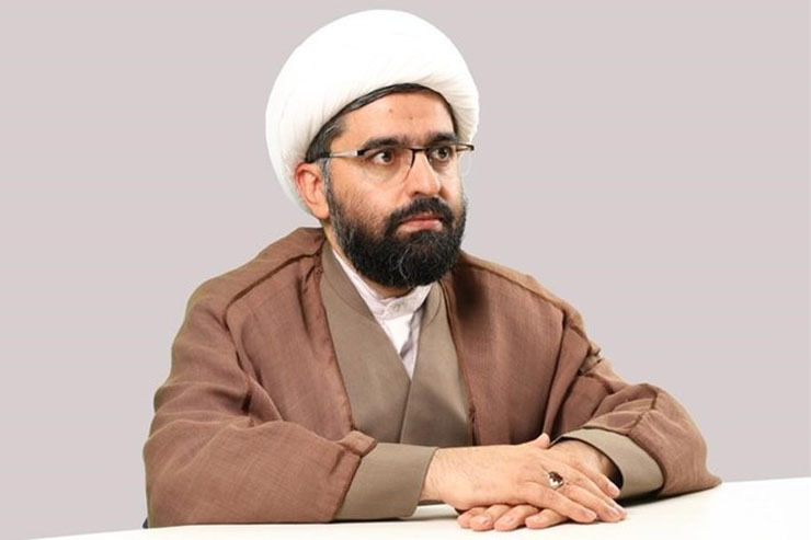 رئیس کمیسیون فرهنگی، اجتماعی، زیارت، گردشگری و رسانه شورای اسلامی شهر مشهد گفت: ترویج فرهنگ کتاب و کتاب‌خوانی یکی از ضرورت‌های کنونی است و مدیریت‌شهری از راه‌های مختلف در این راستا گام برمی‌دارد.