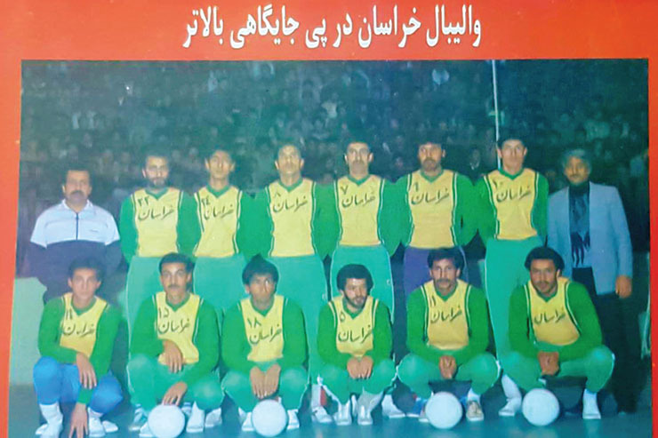 ایستاده از چپ: حسن مشتاق (مربی)، مجید مخلصی، محمدرضا ناوی، رصا شفا، رضا امیدوارنژاد، قاسم ایزدی، مهدی فعال و حسین خامس (سرپرست)
نشسته از چپ: محمد متصدی، محمد رضایی، علی درستکار، محمد چرخکار، جمال قوچان‌نژاد و جبار قوچان‌نژاد