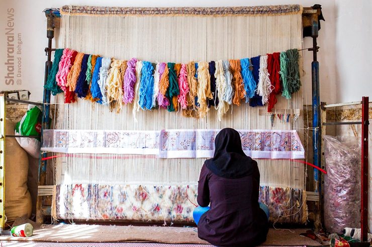 کارشناسان تاکید می‌کنند که حل معضلات حاشیه شهر فقط منحصر به خدمات دهی به این مناطق نیست و باید تلاش کرد با برنامه ریزی‌های مناسب، بستر‌های رشد و شکوفایی اقتصادی در این مناطق را فراهم کرد.