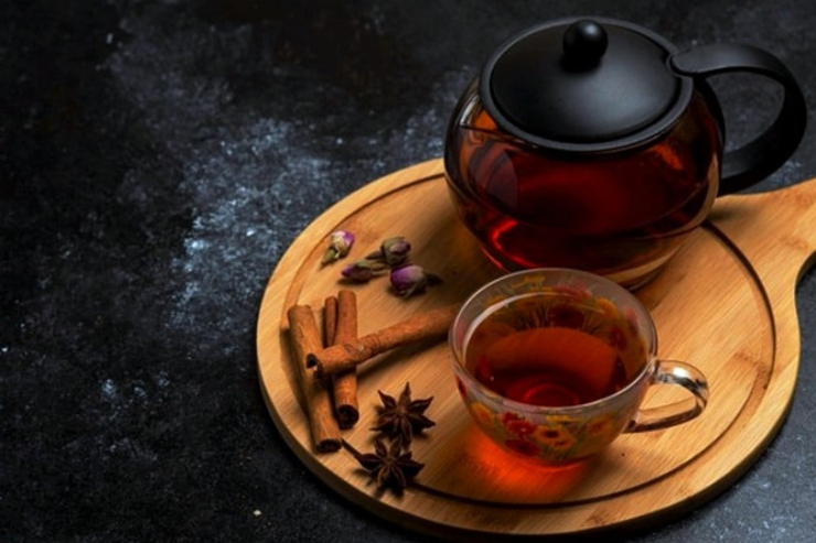آیا تا به حال شده که از صبح چای دم کرده باشید و تا شب ، همان را مصرف کنید ؟ احتمالا گاهی کار به روز بعد هم کشیده است.