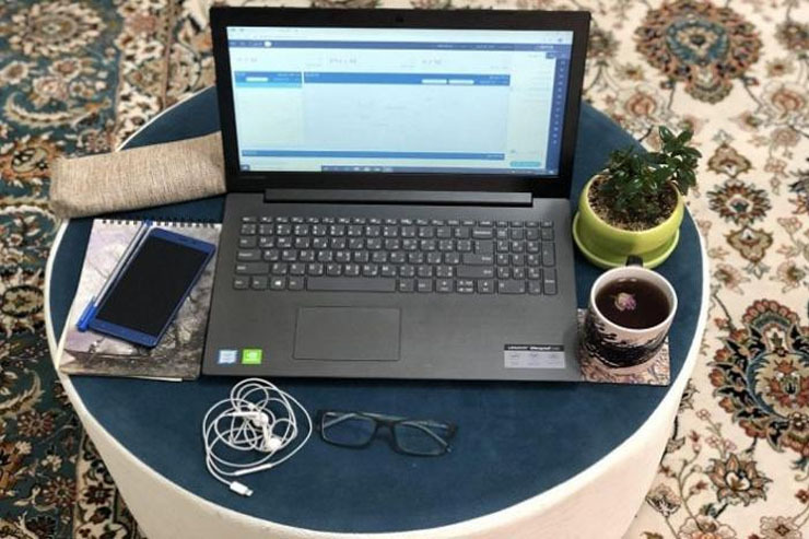 اولین گام برای کاهش محدودیت‌ها و اجرای قرنطینه هوشمند را سازمان اداری و استخدامی با بخش نامه لغو کامل دورکاری‌ها و ممانعت ورود کارمندانی که واکسن نزده اند برداشت.