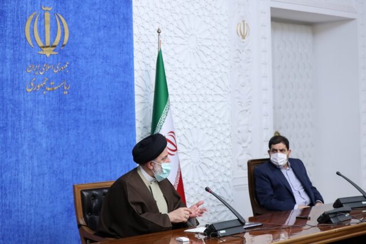 در جلسه ستاد هماهنگی اقتصادی دولت، وزیر صنعت، معدن و تجارت گزارشی از اقدامات ستاد تنظیم بازار در زمینه کنترل قیمت‌ها بویژه اقلام خوراکی بیان کرد.