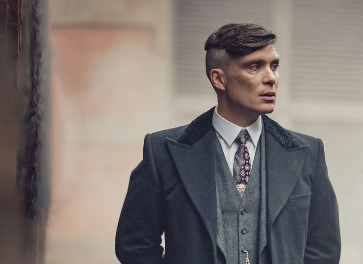 آنتونی برن، کارگردان فصل ششم سریال «پیکی بلایندرز» (Peaky Blinders)، همزمان با انتشار تیزری از فصل پایانی این سریال، از پخش زودتر از انتظار این مجموعه محبوب خبر داد.