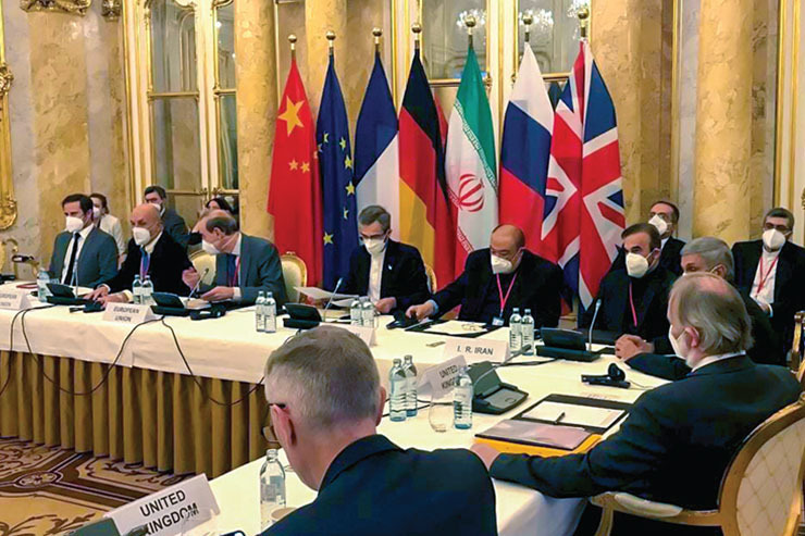 هفتمین دور از مذاکرات هسته‌ای وین با وجود تقلای مذبوحانه رژیم صهیونیستی مبنی بر درخواست توقف مذاکرات برجامی و تشدید فشار بر ایران، همچنان در چارچوب نشست‌های کارشناسی در دو کارگروه هسته‌ای و تحریم‌ها و نیز مذاکرات چندجانبه ایران و نمایندگان سه کشور اروپایی عضو برجام ادامه دارد.