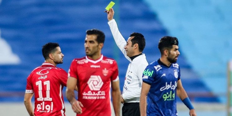 تساوی، حاصل تلاش بازیکنان پرسپولیس و استقلال در دربی ۹۷ بود.