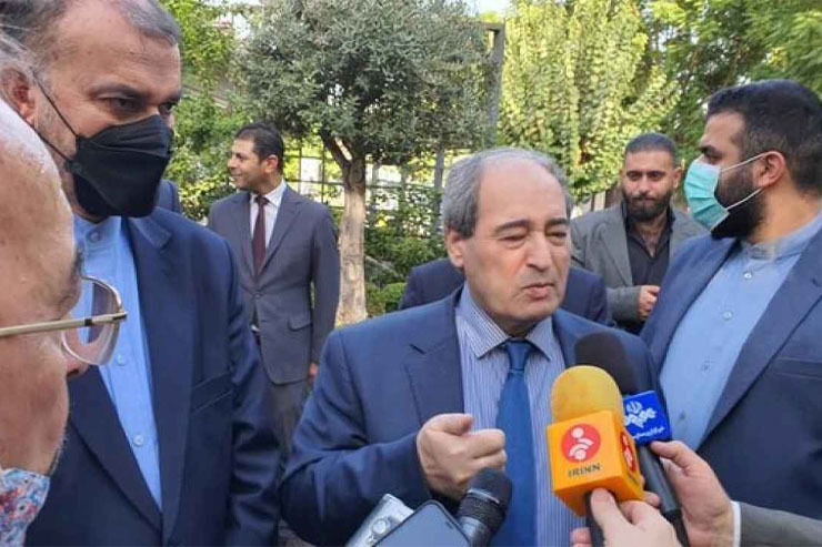 فیصل مقداد، وزیر خارجه سوریه، بنا به دعوت رسمی ایران، روز گذشته برای سفری دو روزه در رأس هیئتی دیپلماتیک وارد تهران شد.
