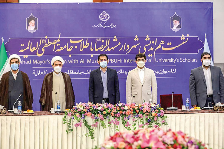 شهردار مشهد جمع طلاب جامعه‌المصطفی‌العالمیه گفت: نهضت ترجمه راه بیندازید و این شهر را به عالمیان بشناسانید. هرکدام می‌توانید چندین کتاب را ترجمه کنید و اگر موضوع آن کتاب درباره ظرفیت‌های مشهد باشد ما نیز حمایت می‌کنیم.