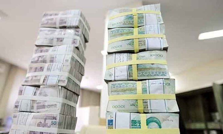 انتشار اسناد مرتبط با پرداخت حقوق‌های نجومی در شرکت پتروشیمی امیرکبیر حواشی را به همراه داشته است.