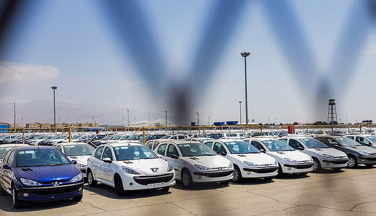 قیمت روز خودرو‌های داخلی و خارجی در بازار امروز (۲۰ آذرماه ۱۴۰۰) + جدول
