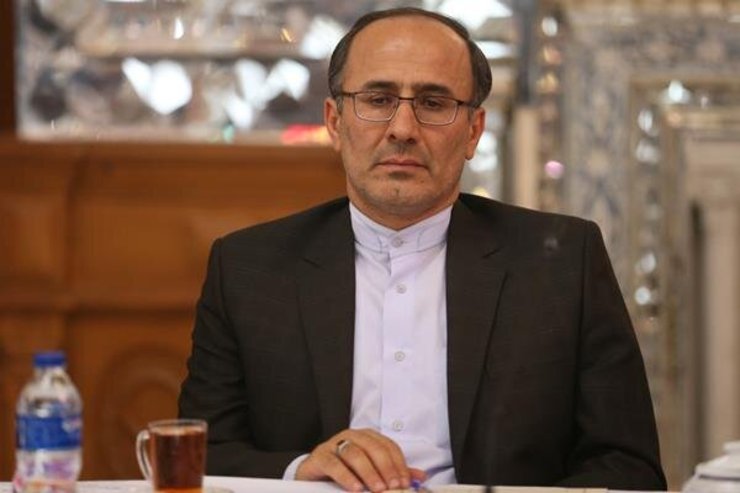 عضو هیئت رئیس مجلس شورای اسلامی همچنین در خصوص رتبه‌بندی معلمان گفت: متاسفانه مشاهده می‌شود کسانی که در طی ۸ سال گذشته حتی حاضر نشدند یک بیانیه به نفع معلمان صادر کنند، امروز این قشر مظلوم را به کف خیابان می‌کشانند.