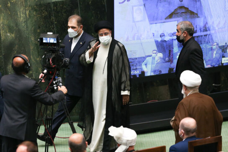 سخنگوی هیات رئیسه مجلس شورای اسلامی گفت که فردا رئیس جمهور برای تقدیم لایحه بودجه ۱۴۰۱ در مجلس حضور پیدا می‌کند.