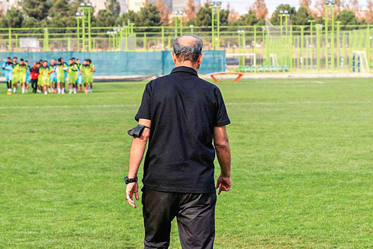 نماینده مشهد از زمانی که با نام شهرخودرو در لیگ برتر به میدان رفته، به‌طور میانگین هر ۹ بازی یک سرمربی عوض کرده است