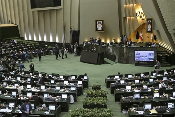با تصویب طرح رتبه بندی؛ کمترین حقوق دریافتی معلمان به ۸ میلیون تومان رسید