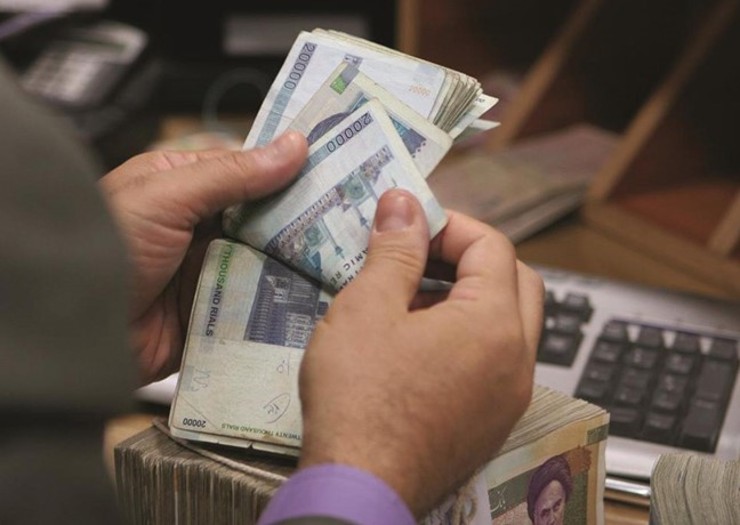 تسهیلات طرح نهضت ملی مسکن ۱۷ سال تعیین شده که اقساط وام ۴۵۰ میلیون تومانی ۷ میلیون تومان، وام ۴۰۰ میلیونی ۶.۳ میلیون و تسهیلات ۳۰۰ میلیونی ۴.۷ میلیون و وام ۲۵۰ میلیون تومانی چهار میلیون تومان اعلام شده است.
