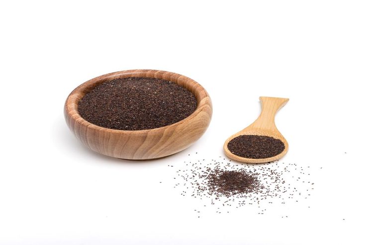 بارهنگ از گیاهان دارویی فوق العاده مفید و پرخاصیت است که از دیرباز در طب سنتی نقاط مختلف جهان از جمله کشور‌های اروپایی، بومیان آمریکایی و ایرانیان جایگاه خاصی داشته و معمولا از برگ ها، دانه و چای بارهنگ برای مصارف دارویی متعدد استفاده می‌شود.
