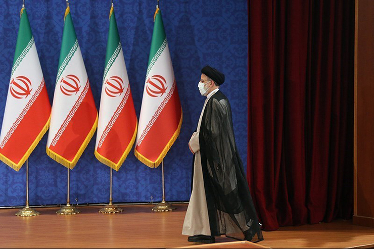 شورا‌های عالی از ظرفیت‌های مهم در نظام حکمرانی ایران است در این گزارش روند از سرگیری جلساتی که در دولت قبل به محاق فراموشی سپرده شده بود را بررسی کرده‌ایم.