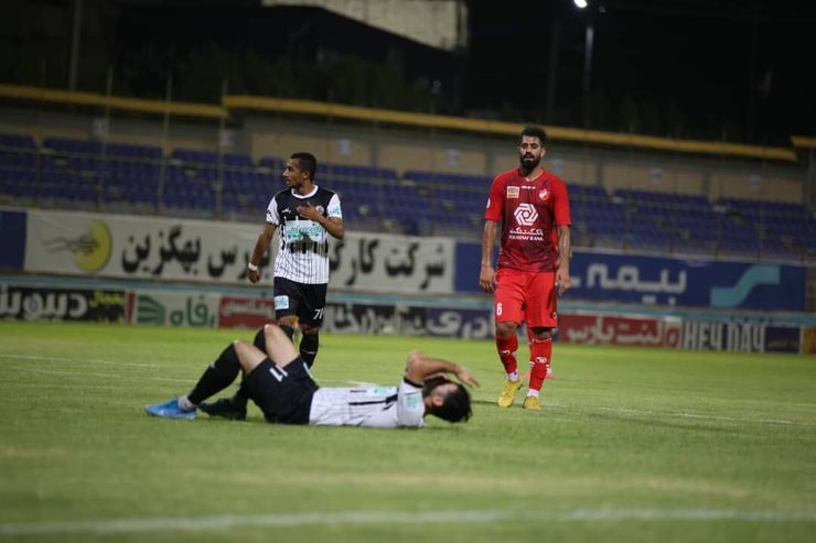 تیم فوتبال پرسپولیس امروز از ساعت هجده باید به مصاف نفت مسجدسلیمان برود.