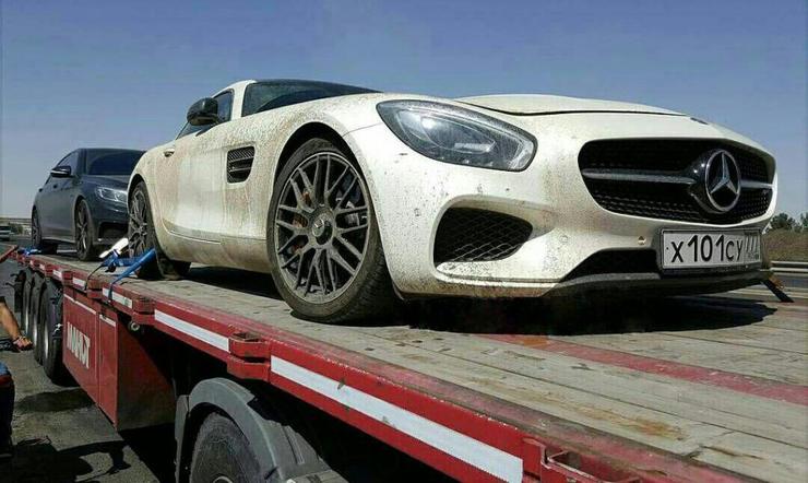 شرایط جدید ورود موقت خودرو‌های سواری همراه مسافر به منظور جلوگیری از بروز تخلفات در حوزه خودرو‌های خارجی از سوی گمرک اعلام شد.