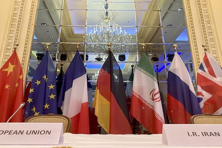 دور جدید مذاکرات ایران و ۱+۴ و آمریکا در سطح معاونان و مدیران سیاسی وزیران خارجه این کشورها در هتل کوبورگ وین آغاز به کار کرد.