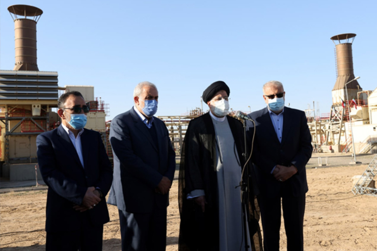 رئیس جمهور با حضور در پالایشگاه شهید هاشمی‌نژاد سرخس دستور آغاز «عملیات اجرایی فاز دوم ذخیره‌سازی گاز شوریجه D» را صادر کرد.